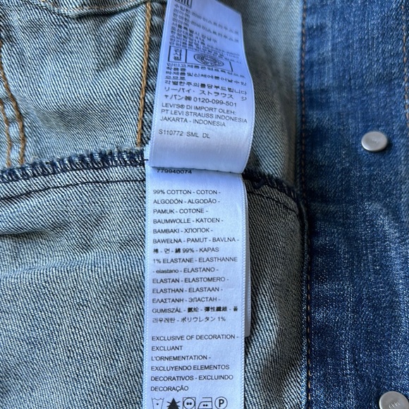 Levi's Blue Denim Shirt Jacket - Picture 7 of 7